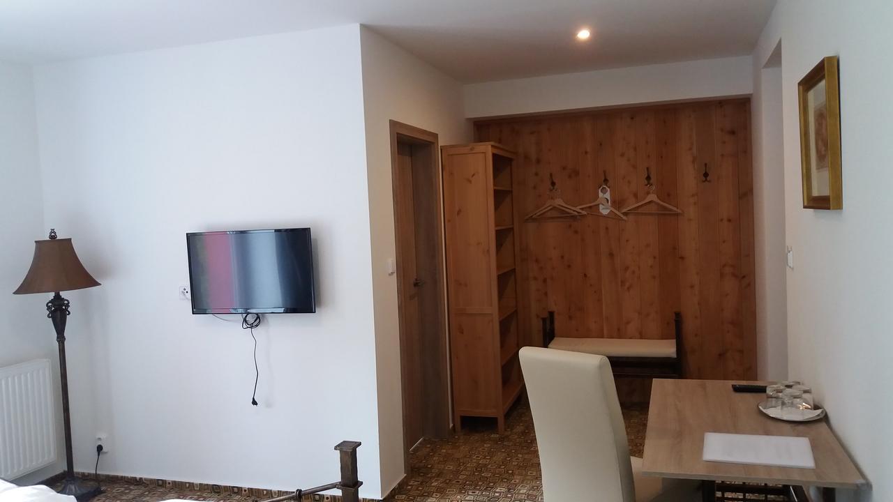 Hotel Bouczech Lipno nad Vltavou Esterno foto