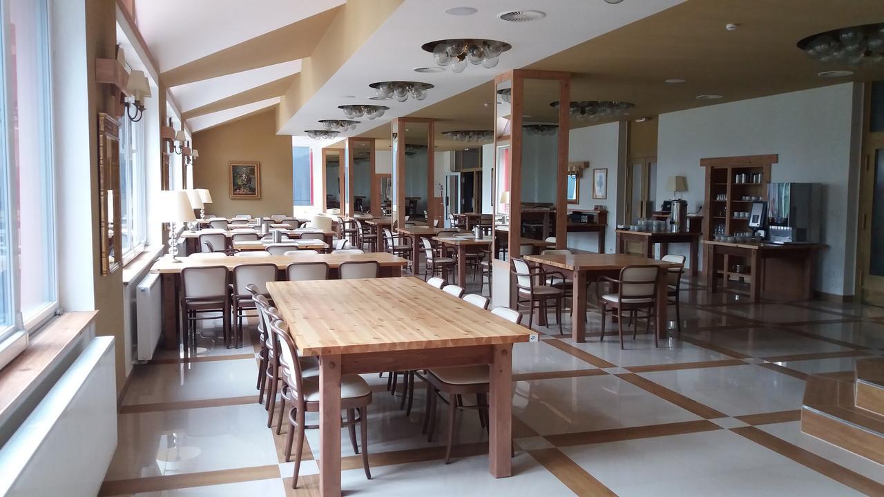 Hotel Bouczech Lipno nad Vltavou Esterno foto